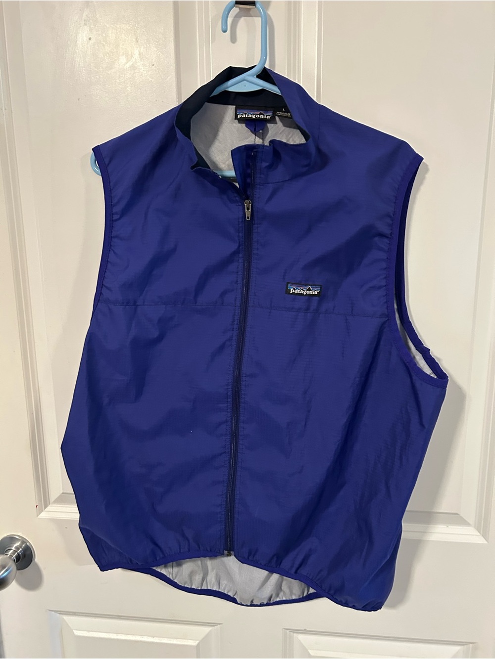 Patagonia Womens  Wind Vest in Royal Blue